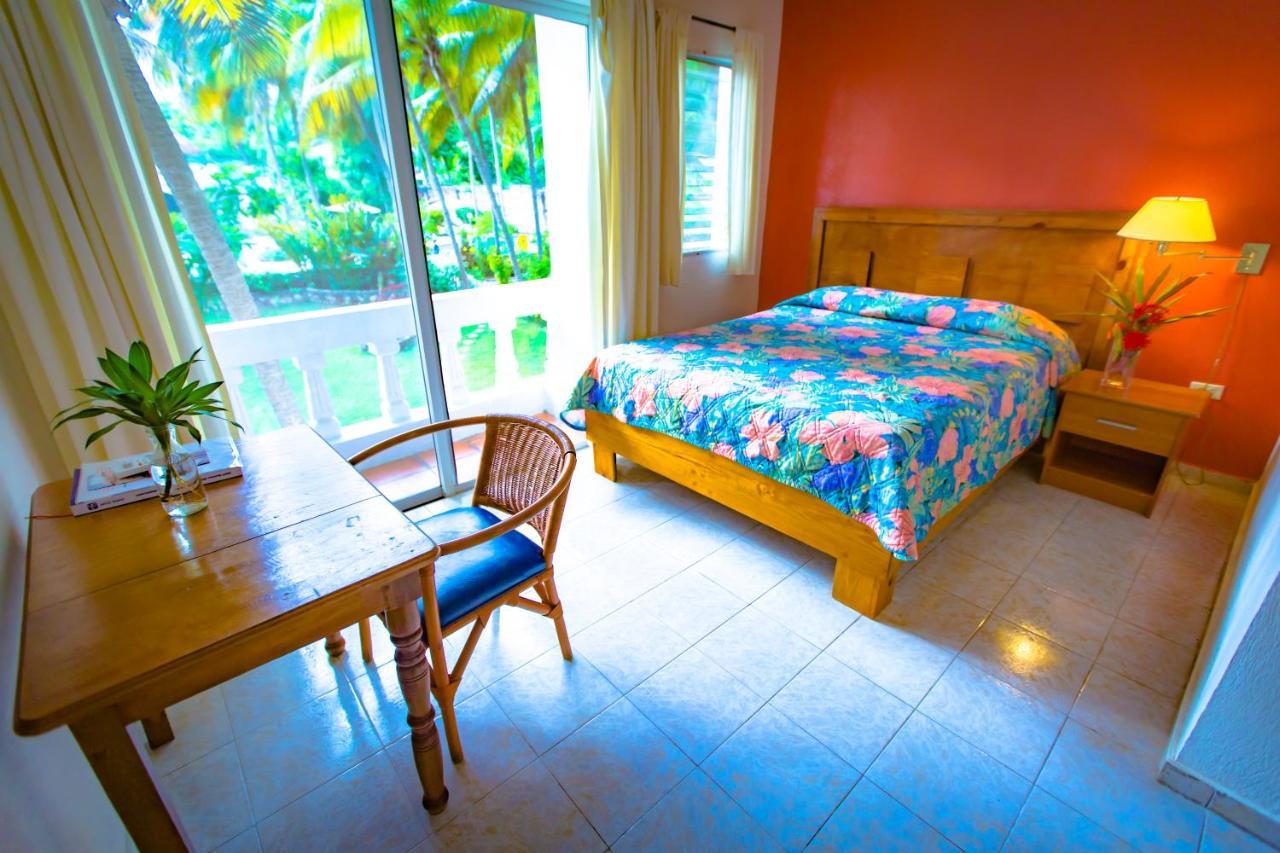Hotel Restaurant Cyvadier Plage Jacmel Eksteriør billede