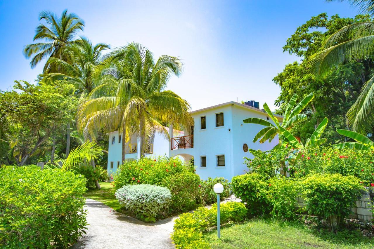 Hotel Restaurant Cyvadier Plage Jacmel Eksteriør billede