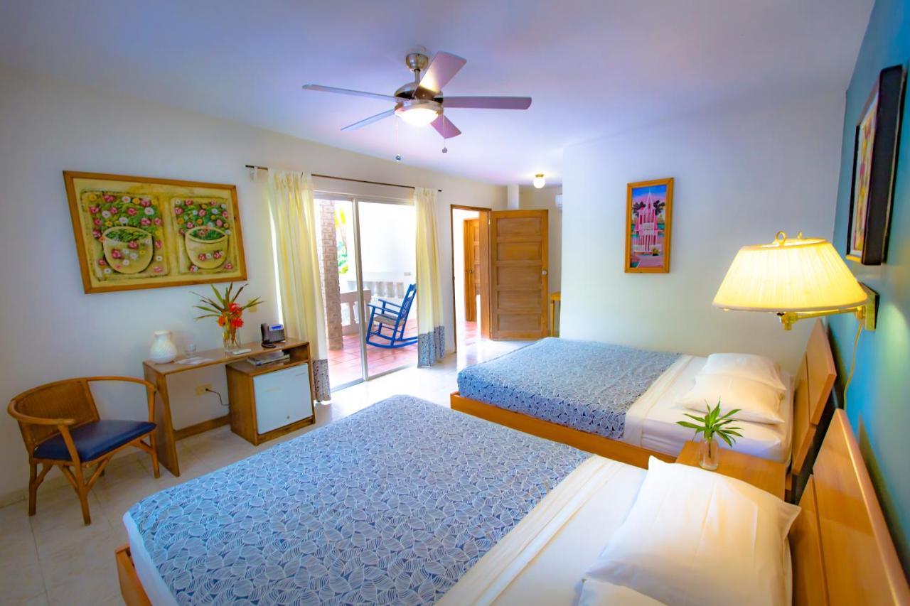 Hotel Restaurant Cyvadier Plage Jacmel Eksteriør billede