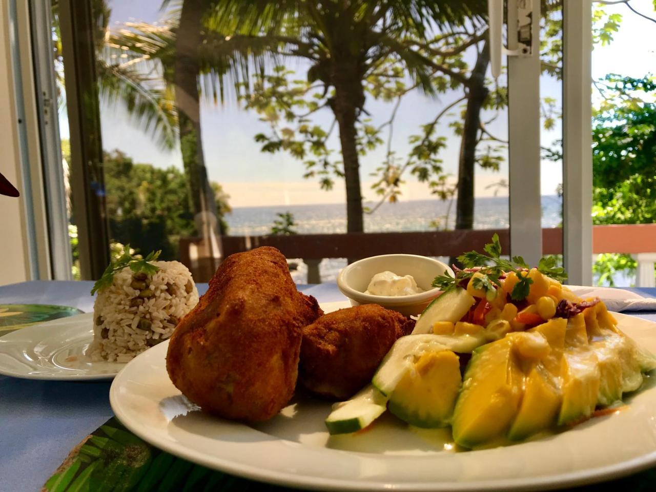 Hotel Restaurant Cyvadier Plage Jacmel Eksteriør billede